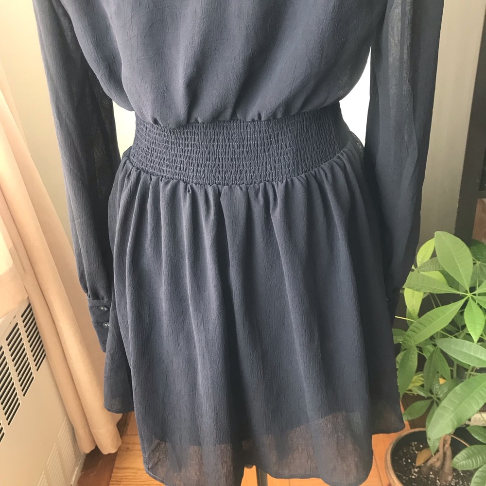 Keyhole Dress - Picture 5 of 8